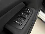 Volvo XC60 B5 AWD BLACK EDITION PLUS AUT  - náhled 45