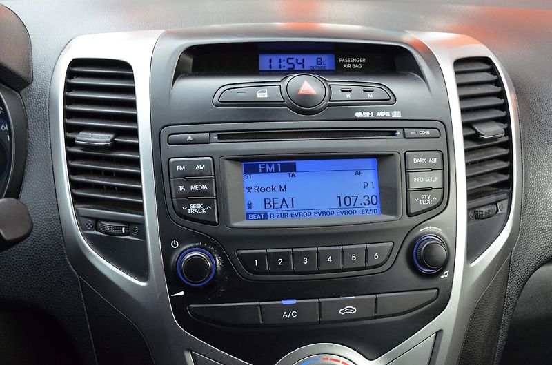 Hyundai ix20 (2013) 1.4i 66kW / ČR / 1.MAJITEL - fotka 26 z 30