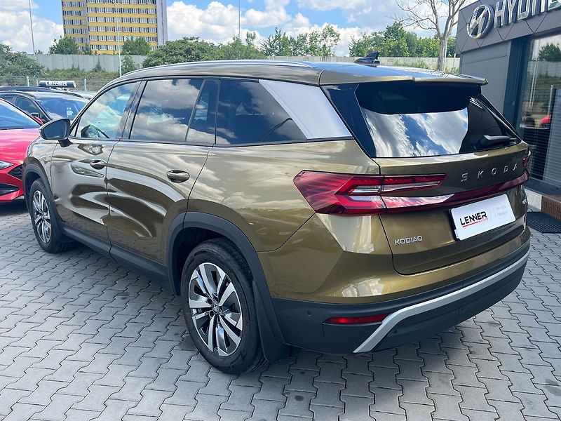 Škoda Kodiaq 2.0 TSI/150kW Excl.Selection D - fotka 27 z 32