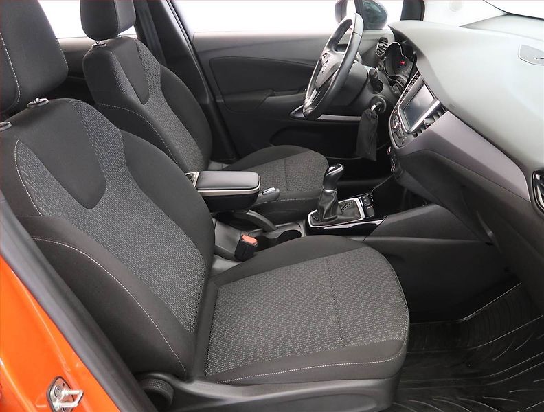 Opel Crossland X (2022) Edition 1.2, Serv.kniha - fotka 9 z 18
