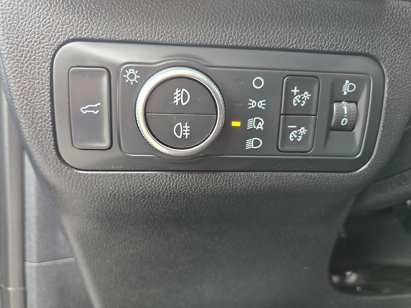 Ford Kuga (2023) ST-LINE X - 2,0 nafta 140kw/19 - fotka 9 z 29