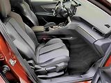 Peugeot 5008 (2023) 1,5 HDI  EAT8 ALLURE  LED NAVI - náhled 9