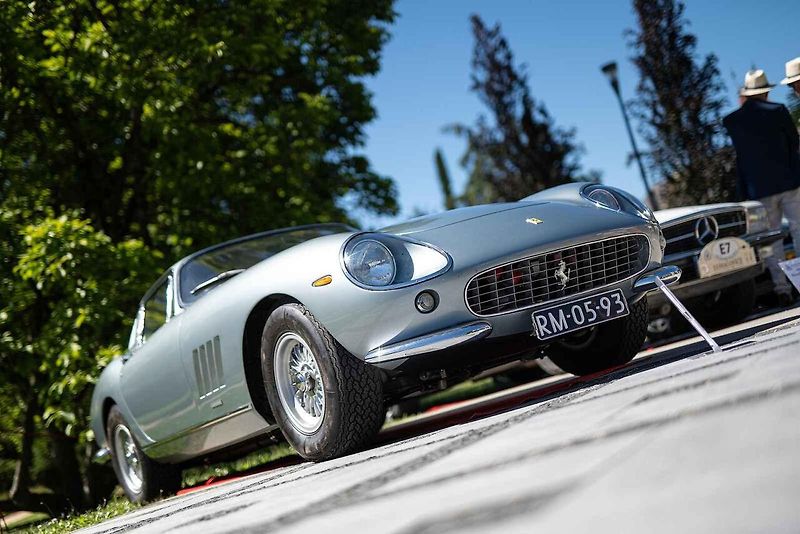 Automobilové skvosty byly k vidění v sobotu v lázeňském městě, kde se při závěru akce Concours d’Elegance Luhačovice 2026 představilo více než 50 historických automobilů z několika evropských zemí.