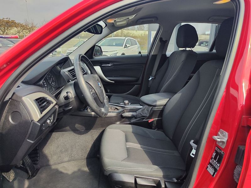 BMW Řada 1 118i Advantage ČR - fotka 13 z 28