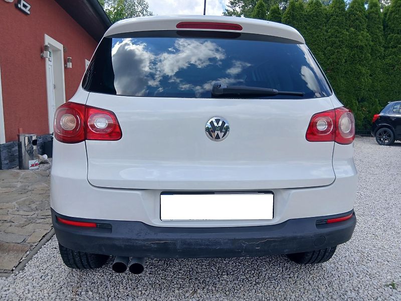Volkswagen Tiguan 2.0 TSi 4x4 - fotka 4 z 36