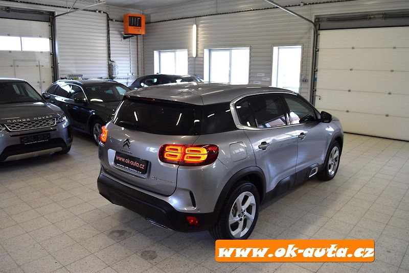 Citroën C5 Aircross HYBRID 225 ě-EAT8 165 kW-DPH - fotka 8 z 68