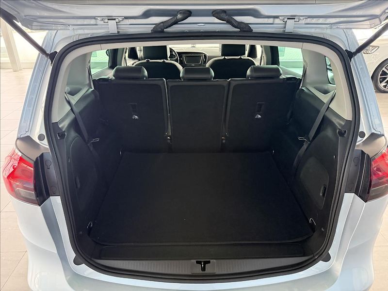 Opel Zafira 1,4   103kW,SERVISKA,2.MAJ,7MÍ - fotka 23 z 26