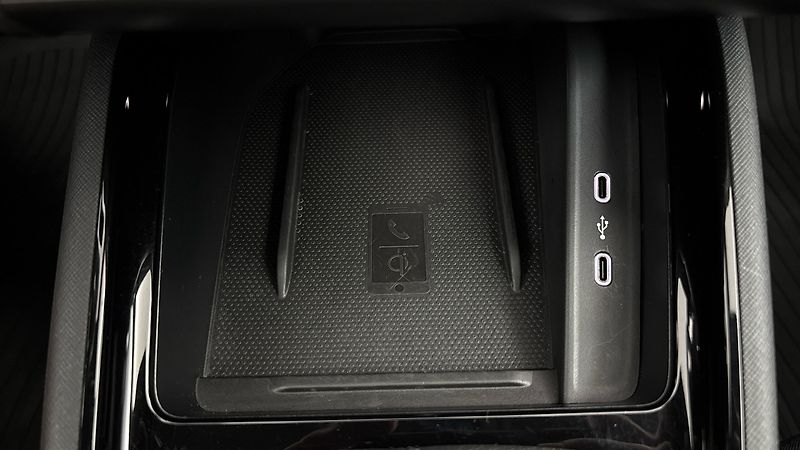 Škoda Scala 1.5 TSI DSG Monte Carlo - fotka 24 z 33