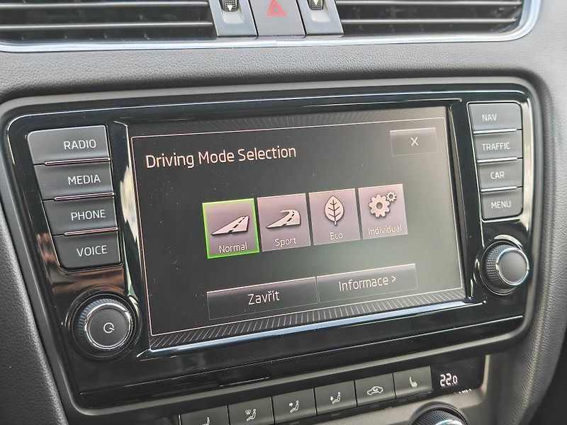 Škoda Octavia RS 6DSG 2,0TSI - fotka 18 z 26