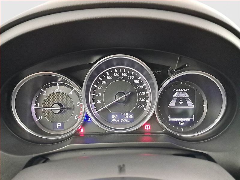 Mazda 6 (2015) 2.2 Skyactiv-D, Automat - fotka 11 z 19