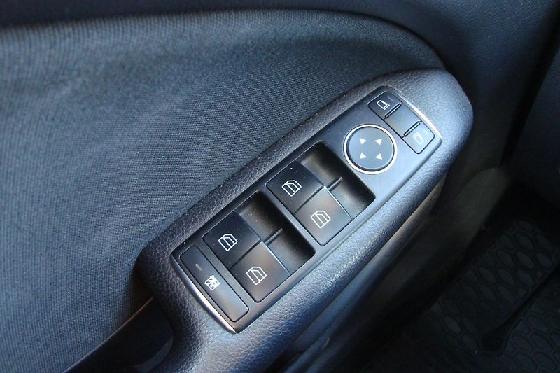 Mercedes-Benz Třídy B (2012) 180 CDi - fotka 58 z 81