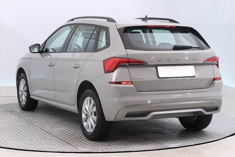 Škoda Kamiq (2020) Style 1.0 TSI, ČR,1.maj - fotka 4 z 18