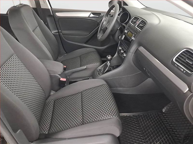 Volkswagen Golf (2009) 1.4 16V - fotka 9 z 15