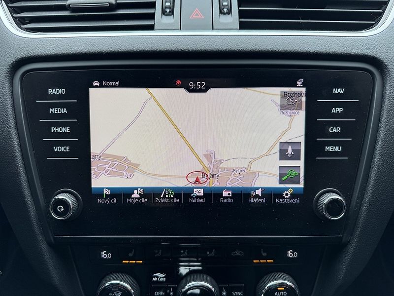 Škoda Octavia (2018) RS 2.0 TDi DSG ACC LED 135kW - fotka 10 z 50