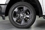 Dodge RAM 5.7 HEMI BIGHORN 4x4*PPF*ČR 1M - náhled 44