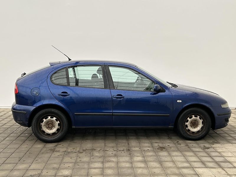 Seat Leon 1.6 i Stella - fotka 4 z 20
