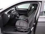 Volkswagen Passat 1,5 TSI 110 kW Business DPH CZ - náhled 11