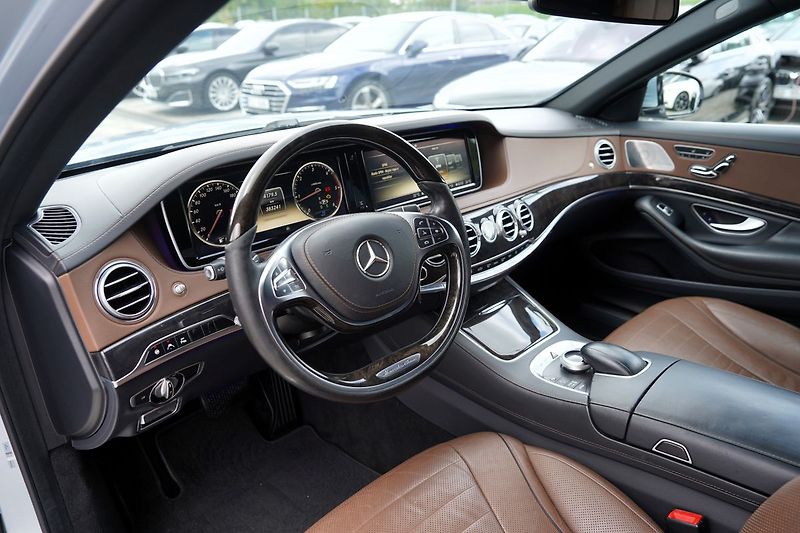 Mercedes-Benz Třídy S S 350d/Burmester/tažné/keyless - fotka 24 z 41
