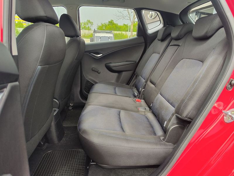 Hyundai ix20 1.6 CVVT/92kW Trikolor - fotka 11 z 26