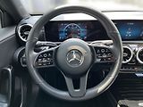 Mercedes-Benz Třídy A 180 - náhled 11