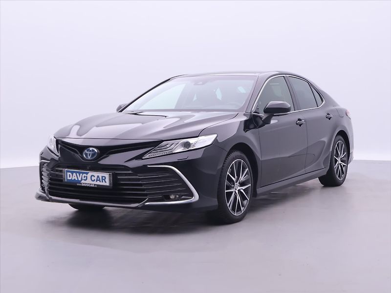 Toyota Camry 2,5 HEV Aut. CZ Executive DPH - fotka 3 z 40