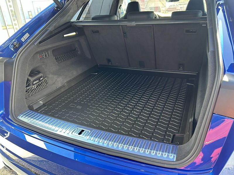 Audi SQ8 4.0 TDI V8 quattro B&O CERAMIC - fotka 41 z 41