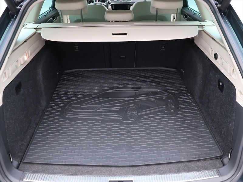 Škoda Superb 2,0 TDI 110kW 4x4 CZ L&K - fotka 10 z 36