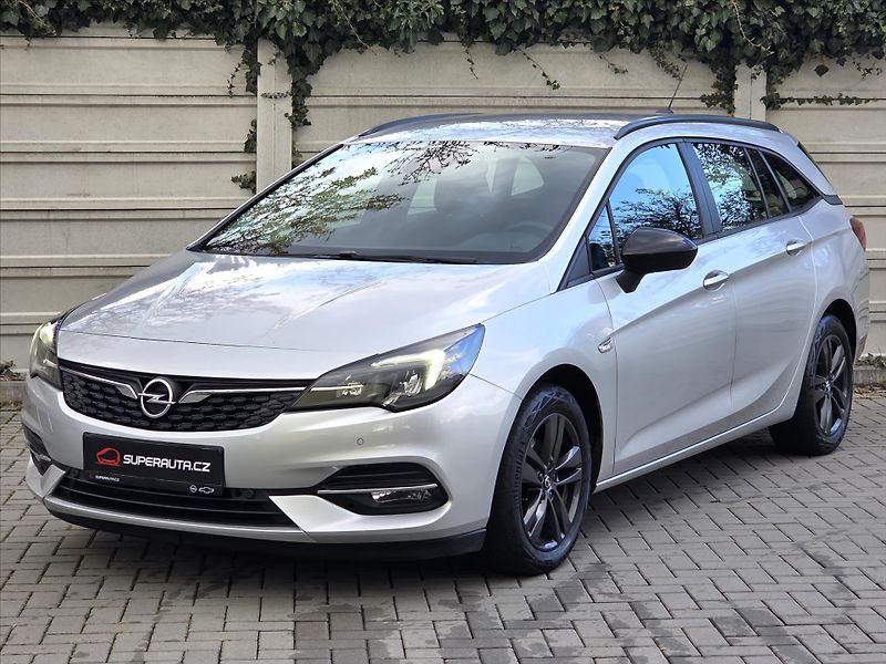 Opel Astra 1,4 Turbo 107kW Edition 1.maj - fotka 3 z 23