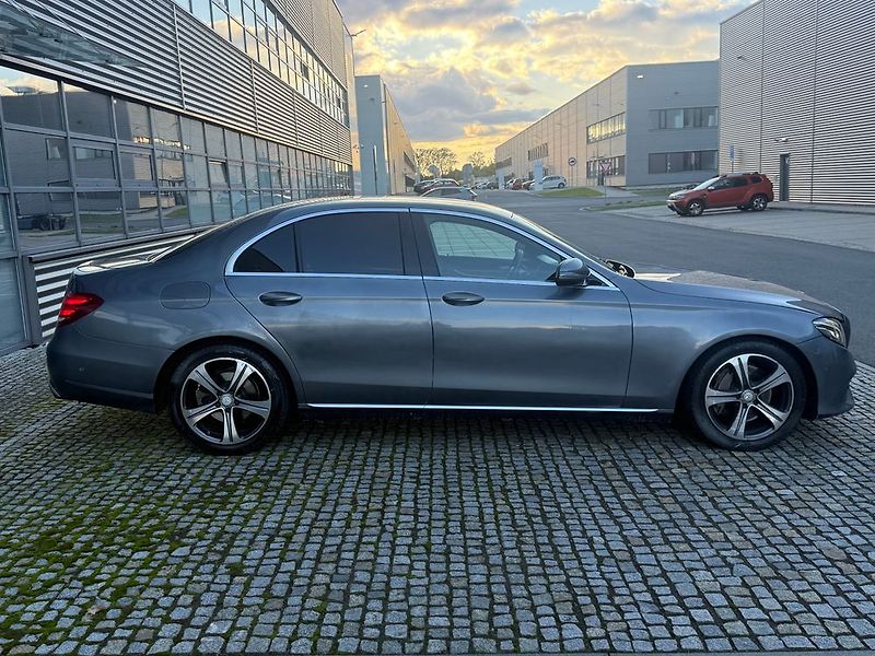 Mercedes-Benz Třídy E (2016) - fotka 47 z 51