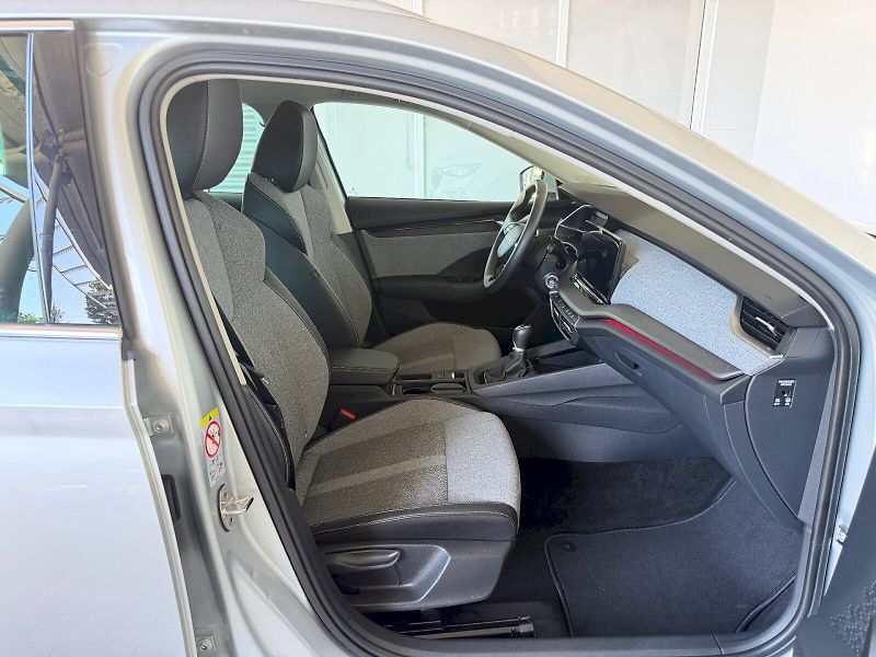 Škoda Octavia (2025) Top Selection 1.5 TSI / 110 kW - fotka 26 z 29
