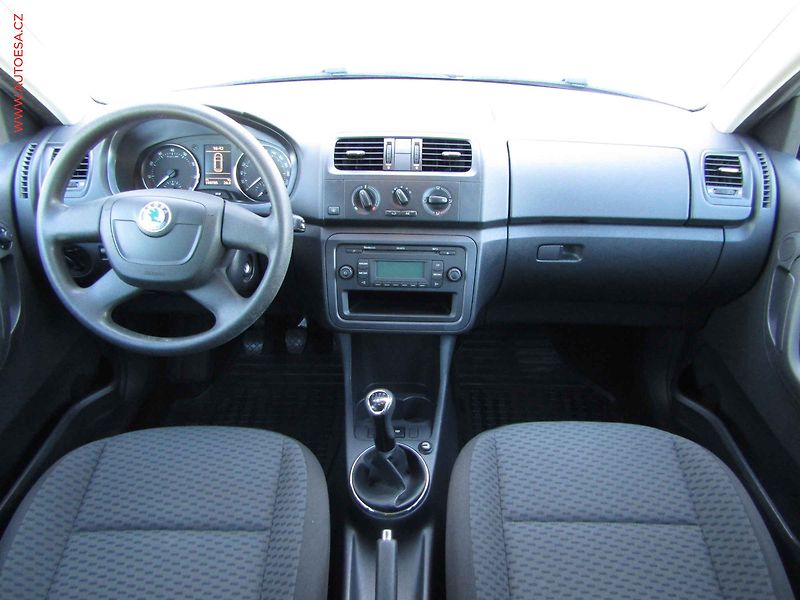 Škoda Fabia (2012) 1.2 TSi, ČR, Ambition - fotka 8 z 14