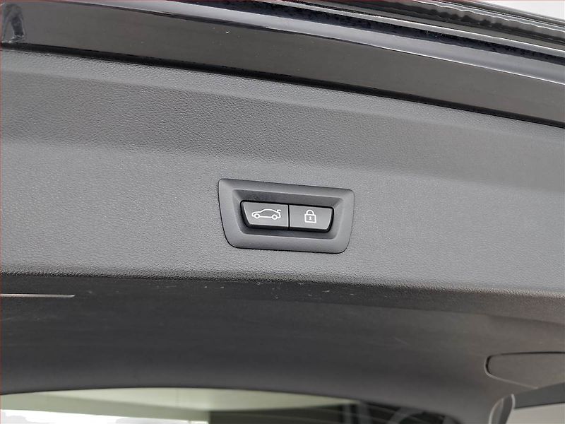 BMW X3 (2021) M Sport xDrive20d - fotka 16 z 21