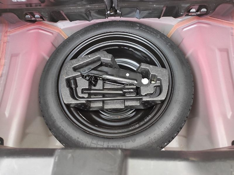 Citroën C1 (2020) 1.0i 72k MAN5 zimní pneu - fotka 23 z 25