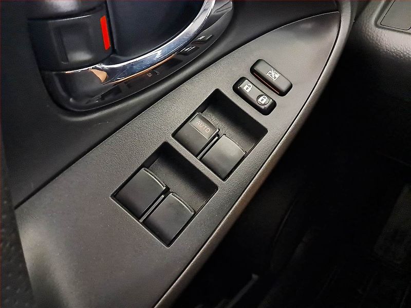 Toyota RAV4 (2012) 2.2 D-CAT, 4X4, Automat, ČR - fotka 16 z 19