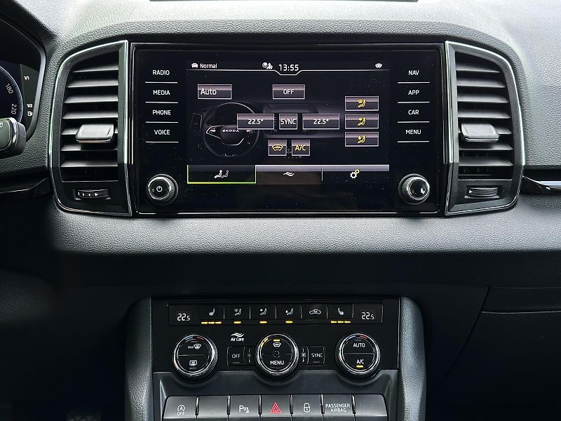 Škoda Karoq 1.5TSi Top & Selection 150PS L - fotka 25 z 46
