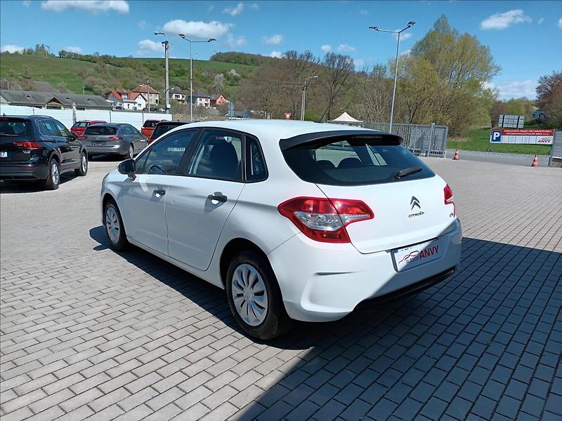 Citroën C4 1,6 HDI,68KW,ČR,KLIM,TEMPOMAT, - fotka 7 z 33