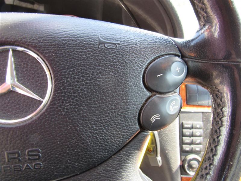 Mercedes-Benz CLK 2,7 270 CDI Elegance - fotka 19 z 27