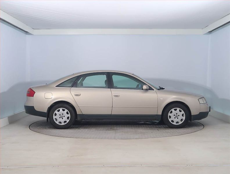 Audi A6 (1998) Basis 2.5 TDI , po STK, Tažné - fotka 6 z 17
