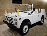 Papamobil Fiat Campagnola. V roce 1981 se turecký občan pokusil zavraždit papeže Jana Pavla II., když seděl v tomto voze.