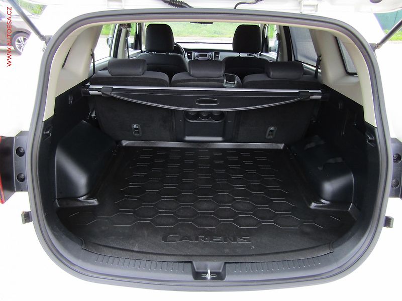 Kia Carens (2017) 1.6i, ČR, servis.kniha, AC - fotka 7 z 20