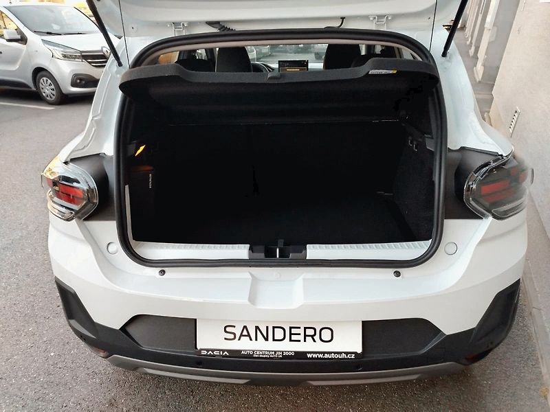 Dacia Sandero (2026) Stepway Extreme ECO-G 120 - fotka 9 z 12