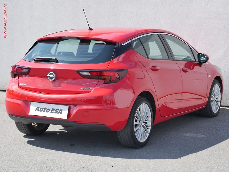 Opel Astra (2016) 1.4T, 1.maj,ČR - fotka 4 z 21