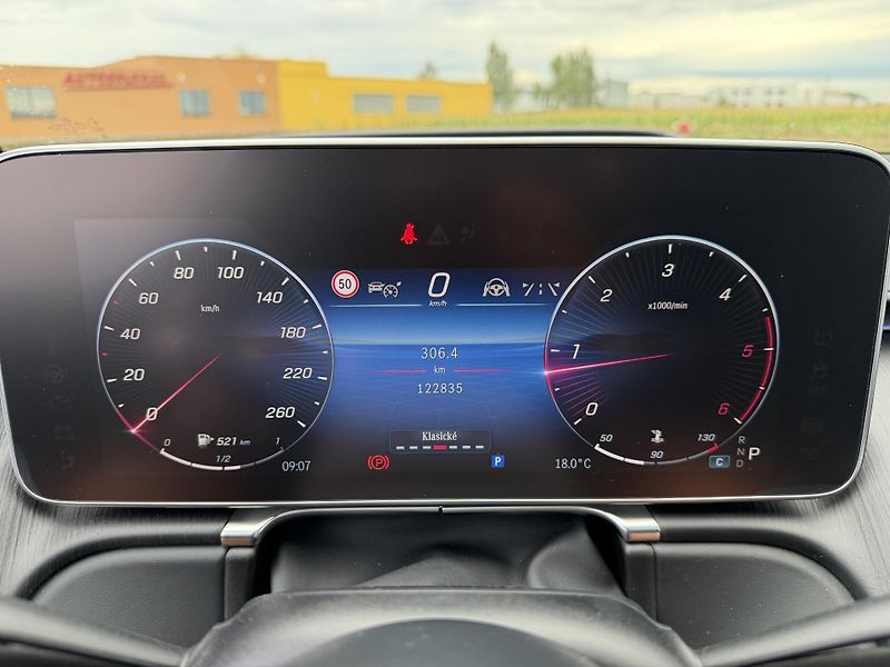 Mercedes-Benz Třídy S 400d AMG 4M ČR DPH ZÁRUKA 6/27 - fotka 26 z 60