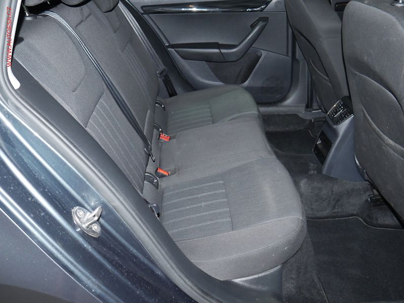 Škoda Octavia (2019) 2.0 TDI, 1.maj, DSG, navi - fotka 11 z 24