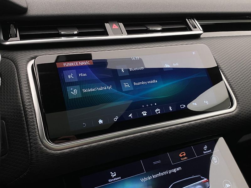 Land Rover Range Rover Velar D300 SE R-DYNAMIC AWD RZERVACE - fotka 42 z 48