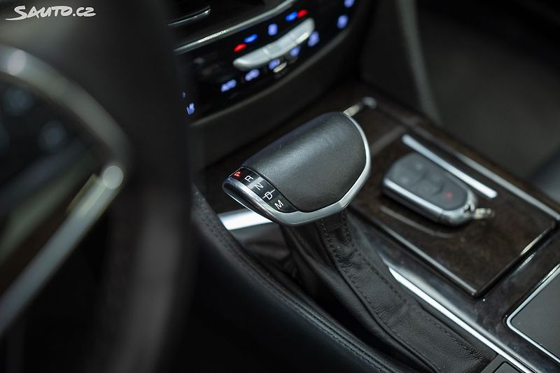 Cadillac CT6 3.0 TT 307 kW 4x4 - fotka 19 z 31