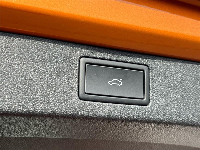 Škoda Kamiq 1,0 TSi 85kW 7DSG MONTE CARLO - fotka 25 z 31