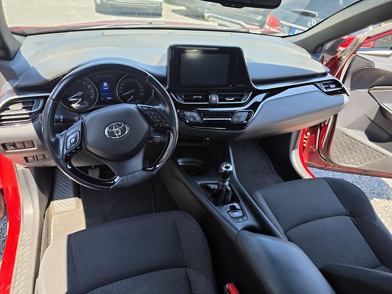 Toyota C-HR 1.2 T Navigace Park Senzor  - fotka 12 z 26