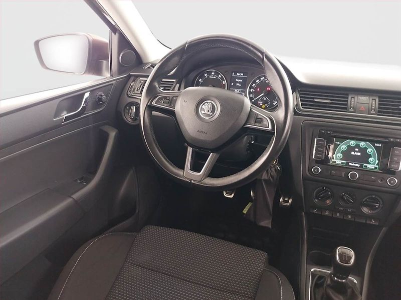 Škoda Rapid (2015) Spaceback 1.2 TSI, Serv.kniha - fotka 7 z 18