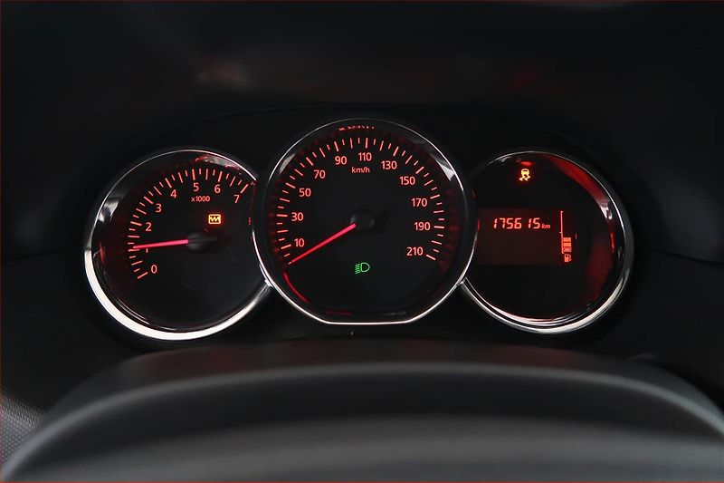 Dacia Duster (2014) 1.6 16V - fotka 11 z 14